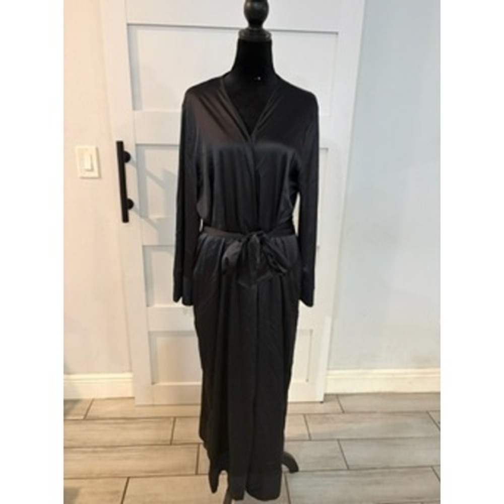 Cabernet Black Satin Long Sleeve Wrap Robe Maxi Kimono Sleepwear Large